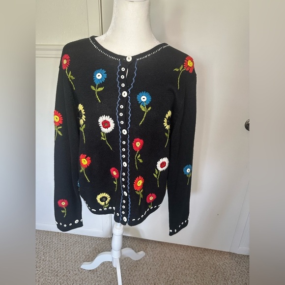 Susan Bristol Sweaters - Susan Bristol Floral Embroidered Black Sweater size L